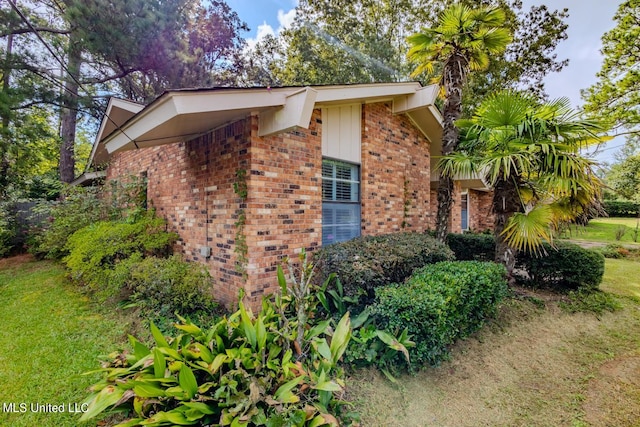 view of property exterior