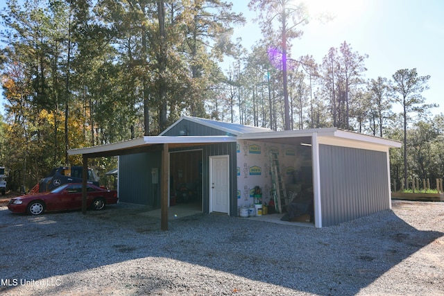 view of front of property