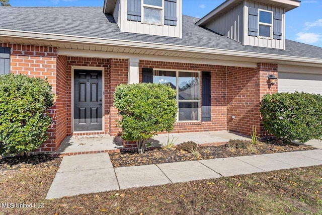 entrance to property with covered porch