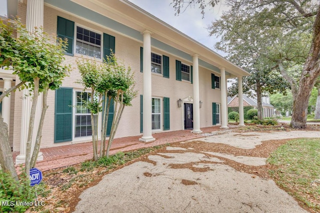 view of front of home