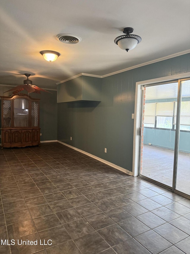 104 Mcgregor Way, Natchez, MS 39120 - spare room with visible vents, ornamental molding, baseboards, and ceiling fan