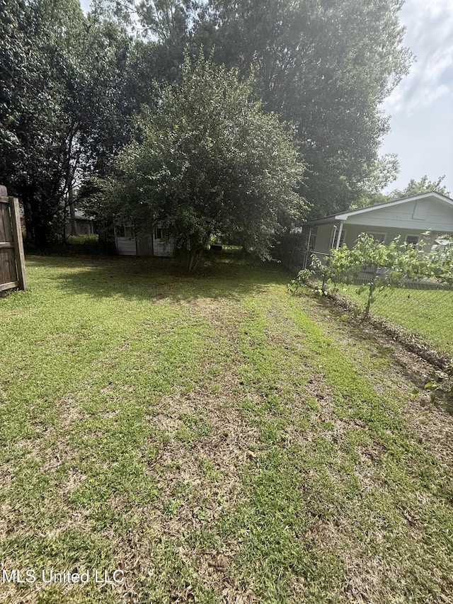 104 Mcgregor Way, Natchez, MS 39120 - view of yard featuring fence