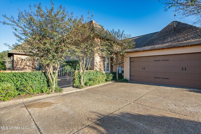 view of front of house featuring a garage