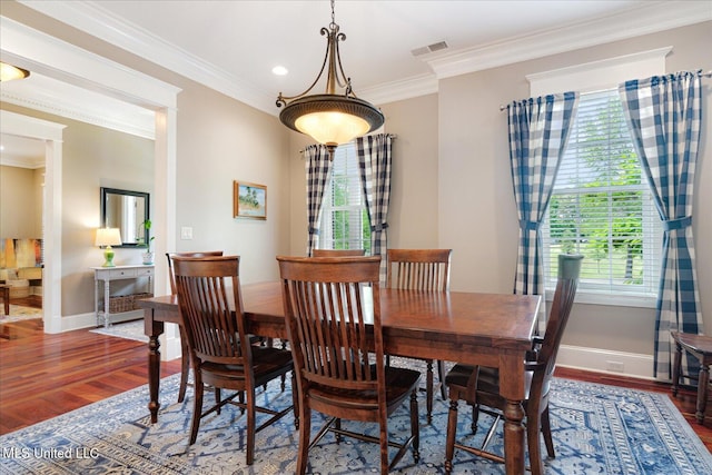 5264 Chappel Cv, Olive Branch, MS 38654 - dining area with wood finished floors, baseboards, crown molding, and recessed lighting
