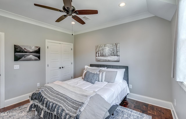 150 Pine Ridge Cir, Brandon, MS 39047 - bedroom featuring baseboards, wood finished floors, visible vents, and recessed lighting
