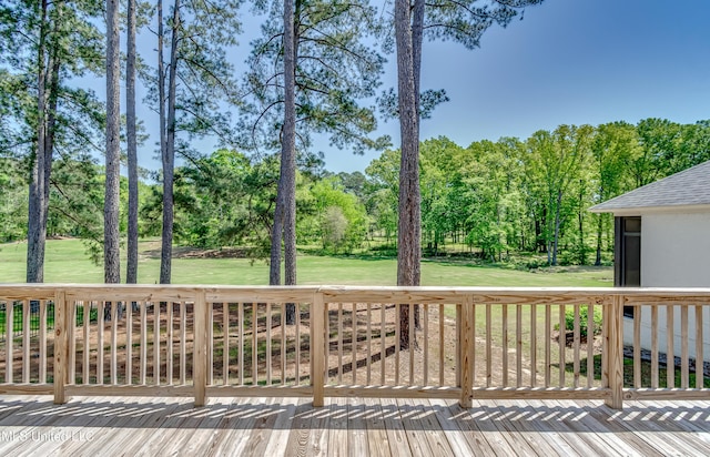 150 Pine Ridge Cir, Brandon, MS 39047 - wooden terrace featuring a yard