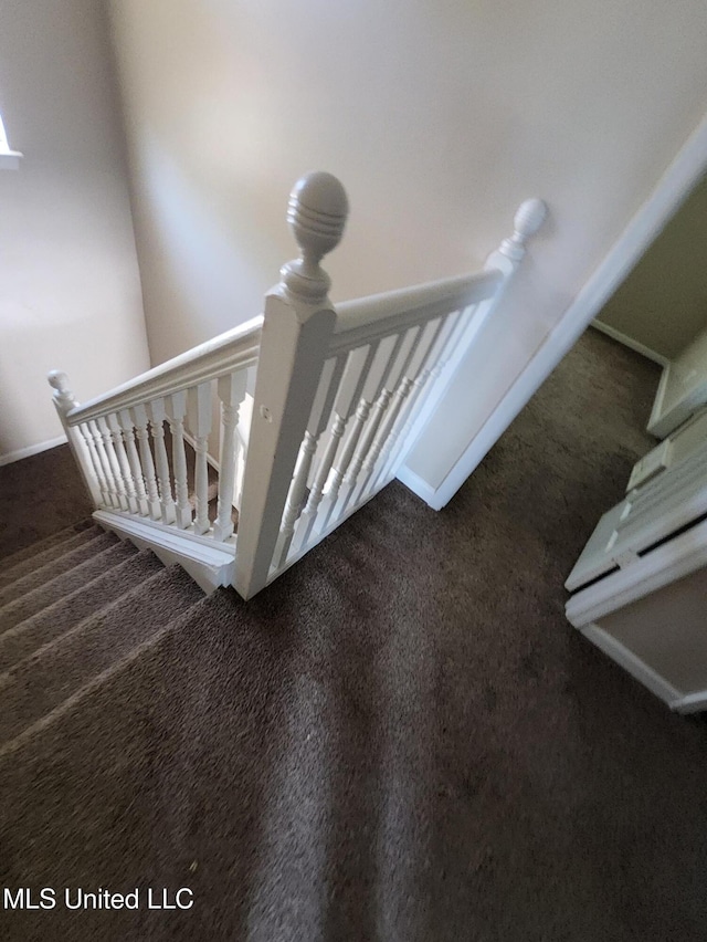 10101 Stephenson Ln, Olive Branch, MS 38654 - staircase featuring carpet and baseboards