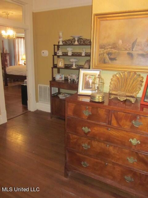400 Crockett Ave, Greenwood, MS 38930 - hall with dark hardwood / wood-style flooring