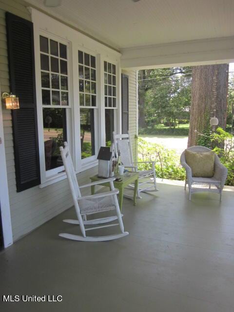 view of patio / terrace featuring covered porch