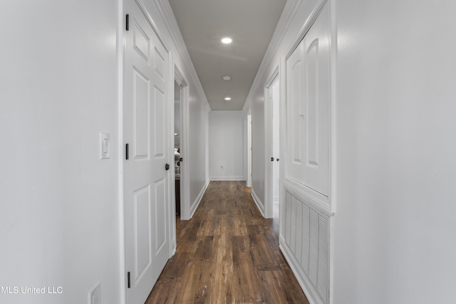 10186 Wire Rd, Vancleave, MS 39565 - hall featuring dark wood-style flooring, baseboards, and recessed lighting