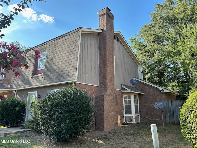 view of side of property