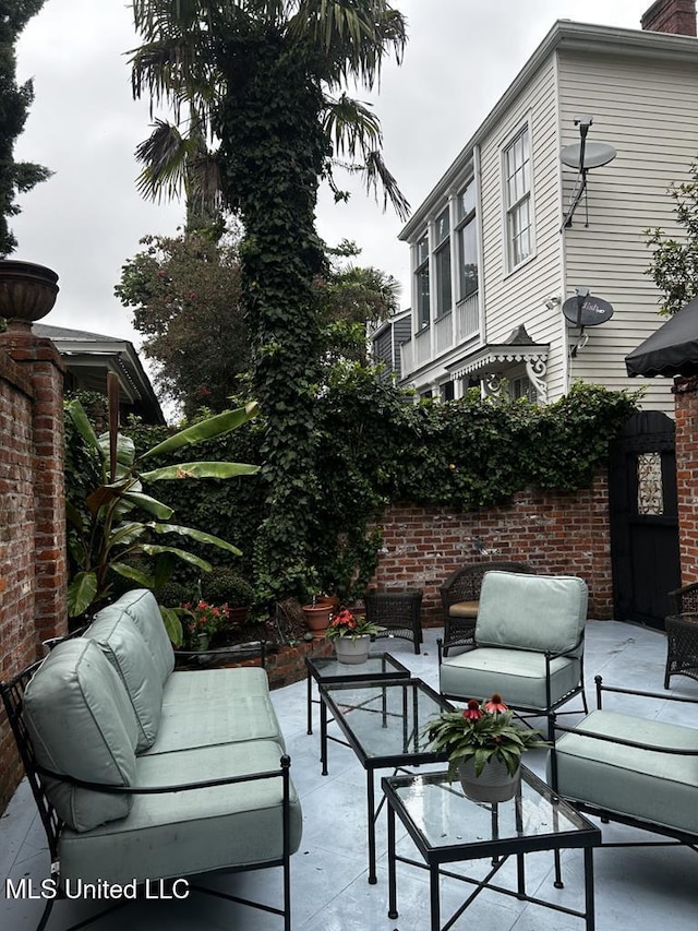 view of patio featuring an outdoor hangout area