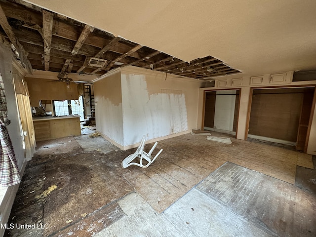 2920 Miller Ave, Natchez, MS 39120 - view of patio / terrace