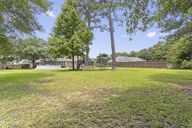 12880 Coles Cv, Gulfport, MS 39503 - view of yard