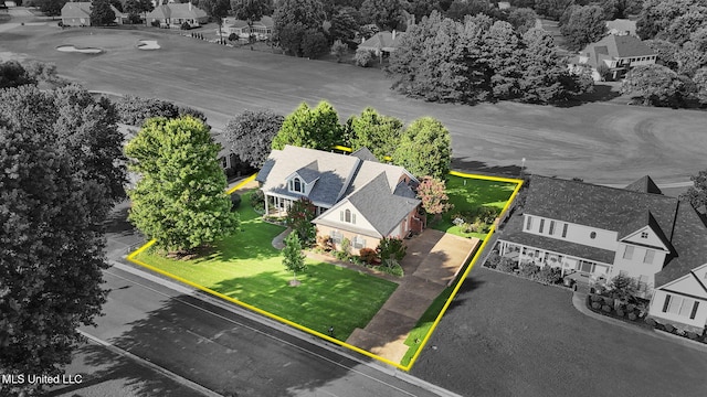 7906 Kirkwood Cv, Olive Branch, MS 38654 - aerial view of residential area featuring property parcel outlined