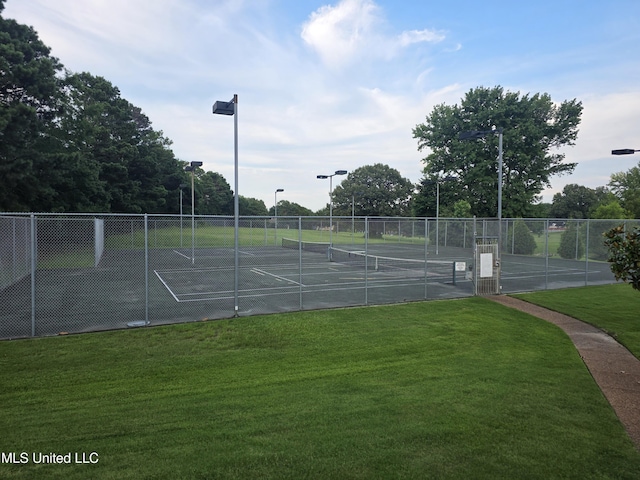 7906 Kirkwood Cv, Olive Branch, MS 38654 - view of tennis court