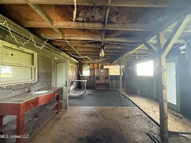 111 Muzzi Rd, Shaw, MS 38773 - below grade area featuring a sink