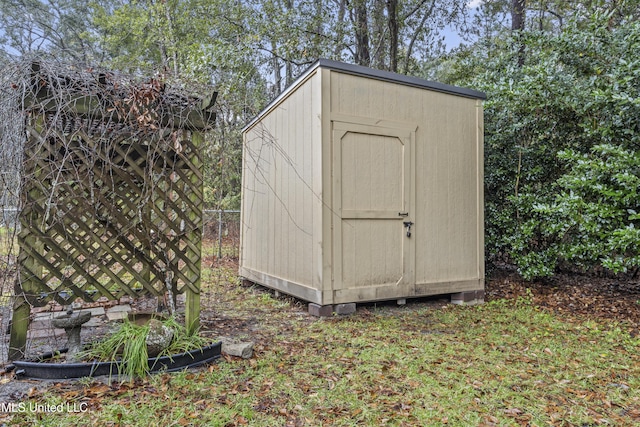 view of outdoor structure