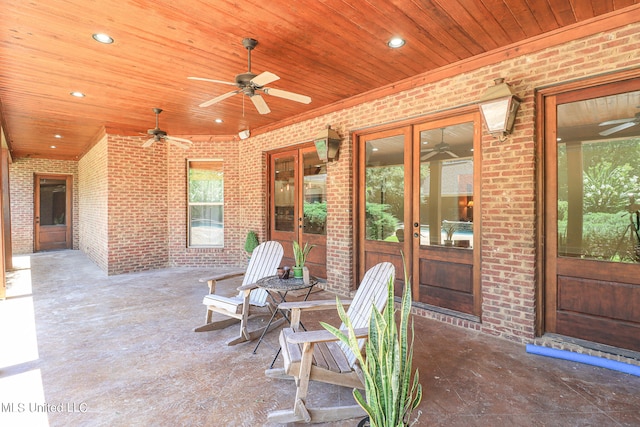 view of patio featuring ceiling fan