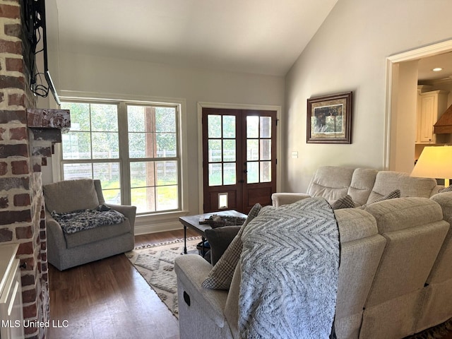 4 Bayou Ln, Natchez, MS 39120 - living room with plenty of natural light, wood finished floors, and vaulted ceiling