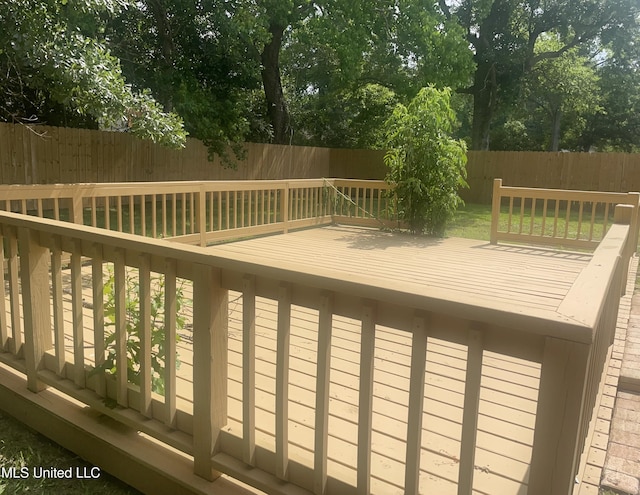 2909 Pimlico Dr, Ocean Springs, MS 39564 - wooden terrace with a fenced backyard