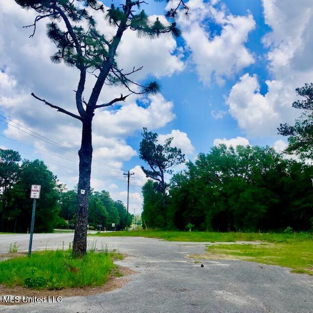 22280 Success Rd, Saucier, MS 39574