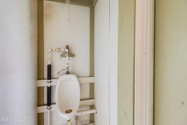 1025 Shipp St, Waveland, MS 39576 - view of bathroom