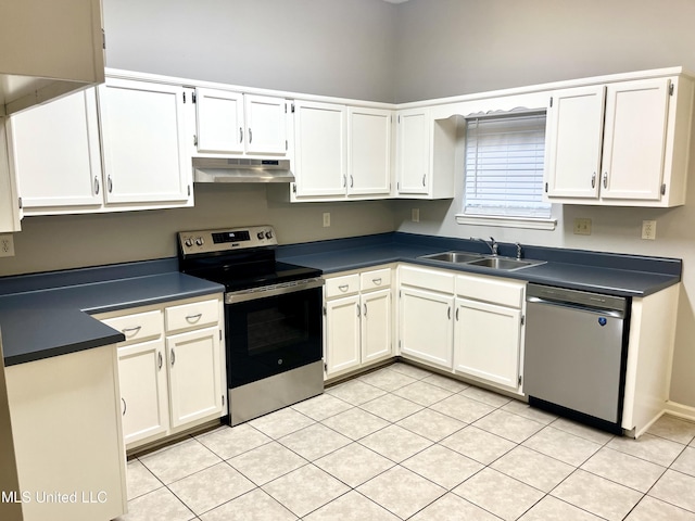 7827 S Chesterfield Dr, Southaven, MS 38671 - kitchen featuring appliances with stainless steel finishes, range hood, a sink, and dark countertops