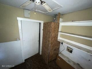 1514 Dorgan St, Jackson, MS 39204 - interior space