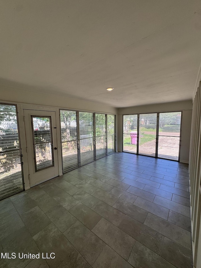 1597 Vicksburg Dr, Southaven, MS 38671 - unfurnished room featuring plenty of natural light