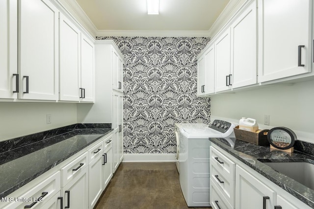 29 Club Dr, Natchez, MS 39120 - laundry area with ornamental molding, baseboards, washing machine and clothes dryer, a sink, and cabinet space