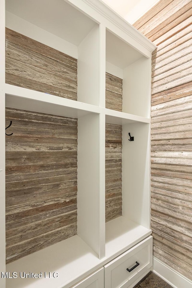 29 Club Dr, Natchez, MS 39120 - view of mudroom