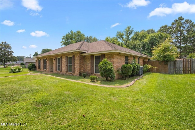5967 Huntview Dr, Jackson, MS 39206 - view of front of home with brick siding