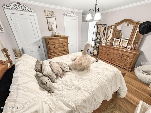 1802 Robinson St, Natchez, MS 39120 - bedroom with wood finished floors and crown molding
