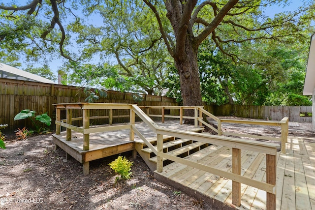 371 Lakeview Blvd, Biloxi, MS 39531 - deck with a fenced backyard