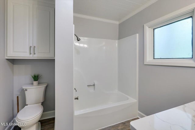1844 Eastover Dr, Jackson, MS 39211 - full bathroom featuring baseboards, ornamental molding, wood finished floors, and toilet