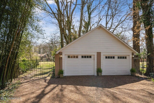 495 Salem Ave, Holly Springs, MS 38635