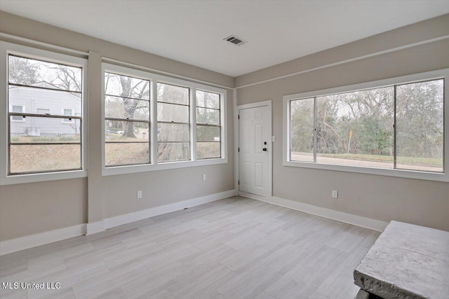 127 Autumn Dr, Vicksburg, MS 39180 - unfurnished sunroom featuring visible vents