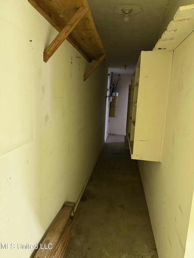 121 Kenbridge Ln, Madison, MS 39110 - hallway with concrete floors