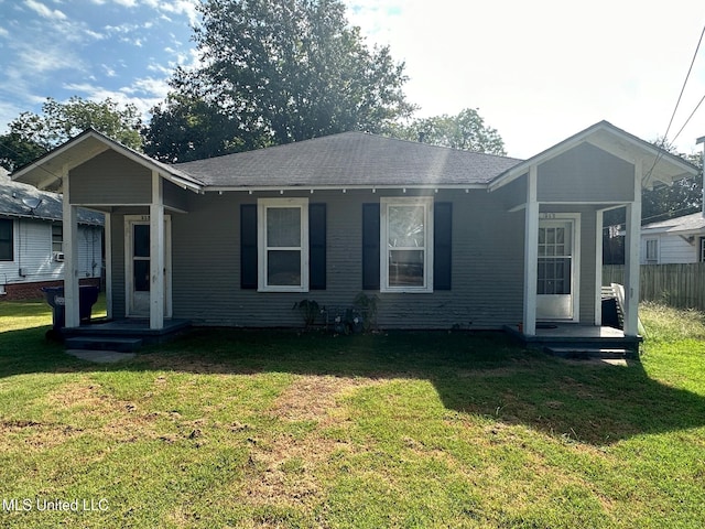 315 S Bolivar Ave, Cleveland, MS 38732 - view of front of property with a shingled roof