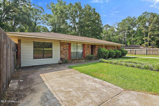 428 Simpson Cir, Mendenhall, MS 39114 - view of front of house with brick siding