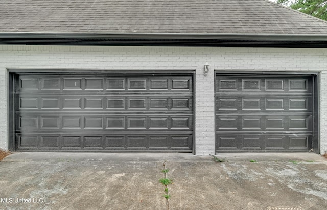 105 Lilac Ct, Madison, MS 39110 - garage featuring concrete driveway