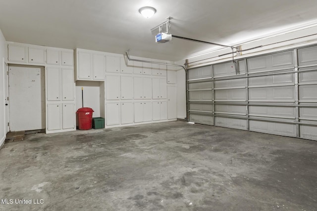 13 Highland Meadows Dr, Jackson, MS 39211 - garage with a garage door opener