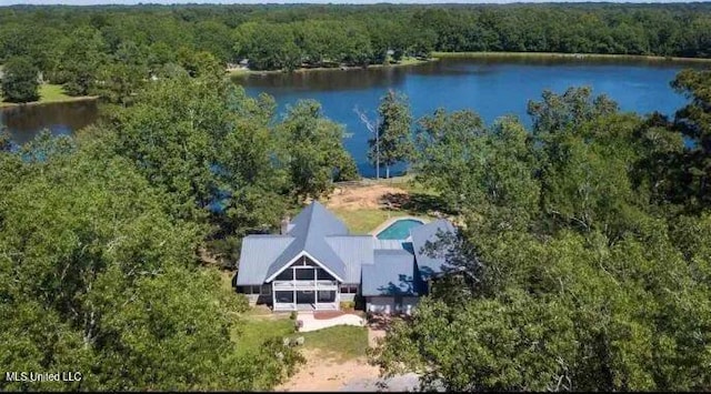 bird's eye view featuring a water view