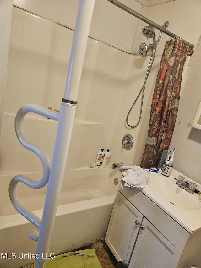 8800 Graham Rd, Moss Point, MS 39562 - full bath featuring shower / bathtub combination with curtain and vanity