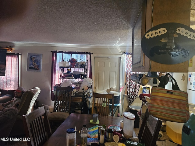 8800 Graham Rd, Moss Point, MS 39562 - dining area with a textured ceiling