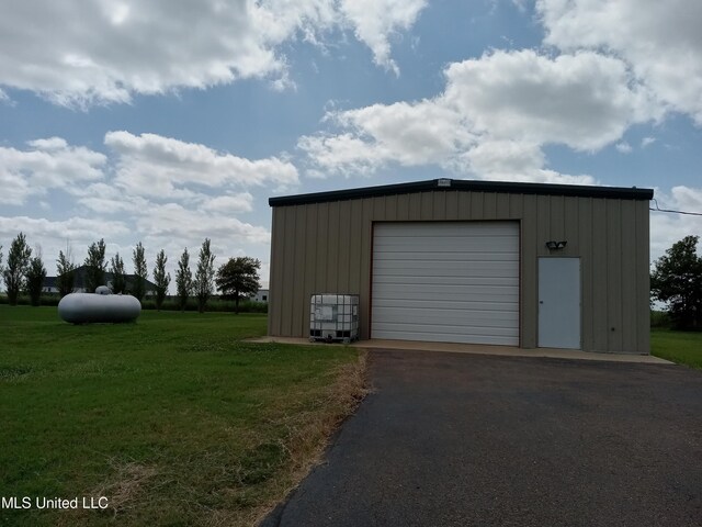 496 Cleveland Crossing Rd, Cleveland, MS 38732 - view of detached garage