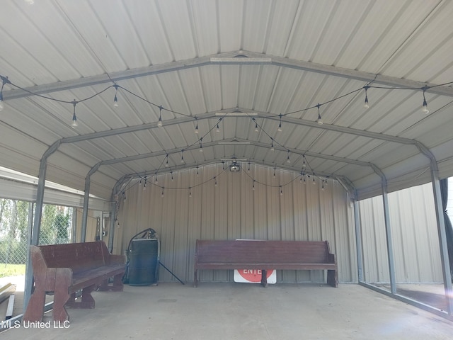 496 Cleveland Crossing Rd, Cleveland, MS 38732 - garage with metal wall