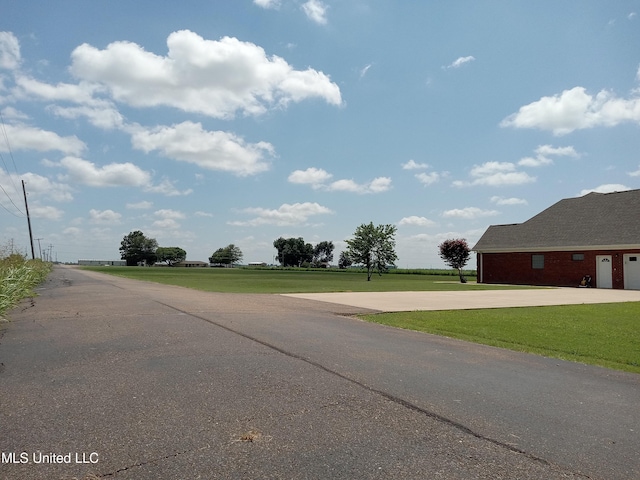 496 Cleveland Crossing Rd, Cleveland, MS 38732 - view of asphalt street
