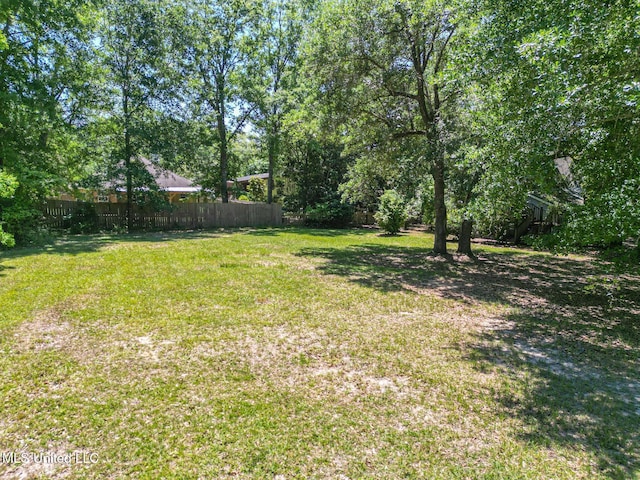 5586 E Diamondhead Dr, Diamondhead, MS 39525